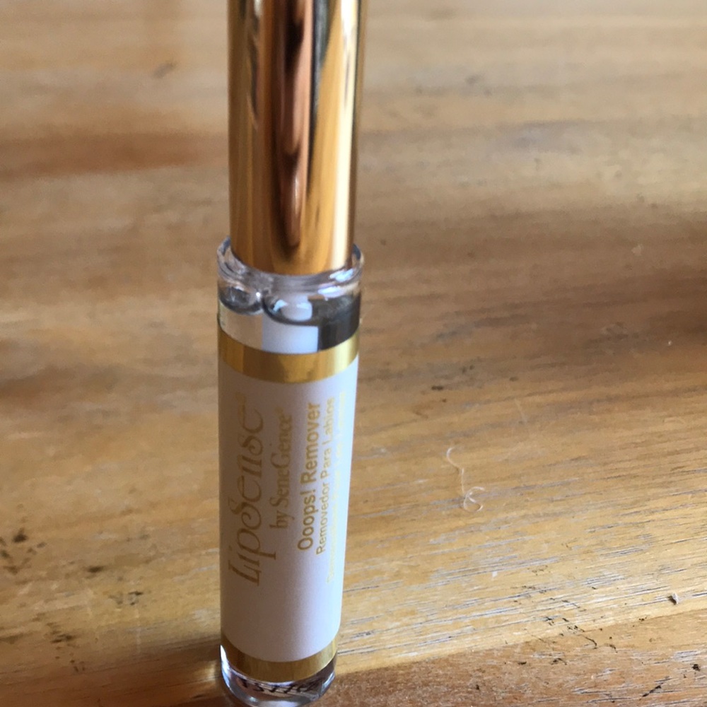 LipSense Oops Remover